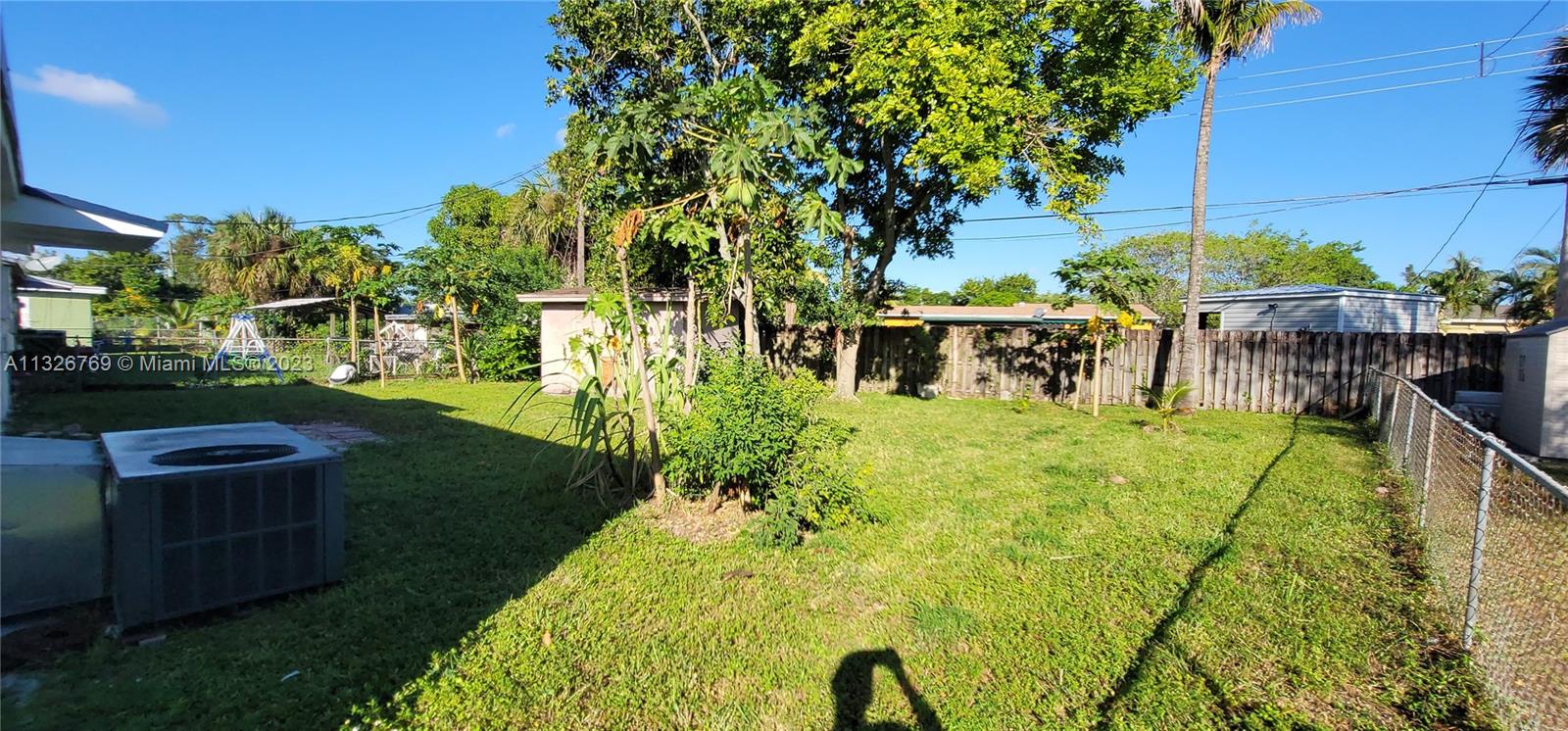 SUNRISE GOLF VILLAGE SEC - Residential