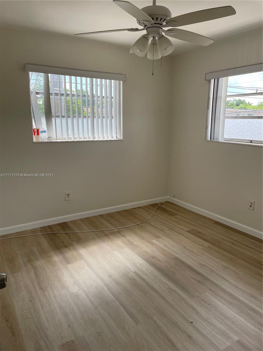 LAWRENCE ESTATE LAND CO - Residential Lease