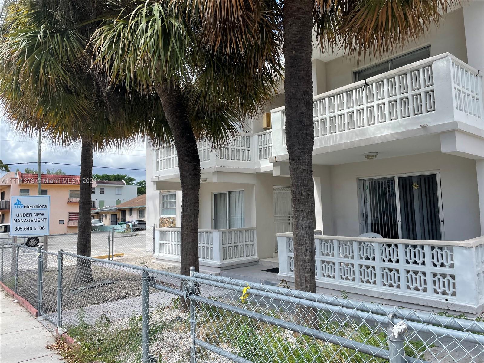 LAWRENCE ESTATE LAND CO - Residential Lease