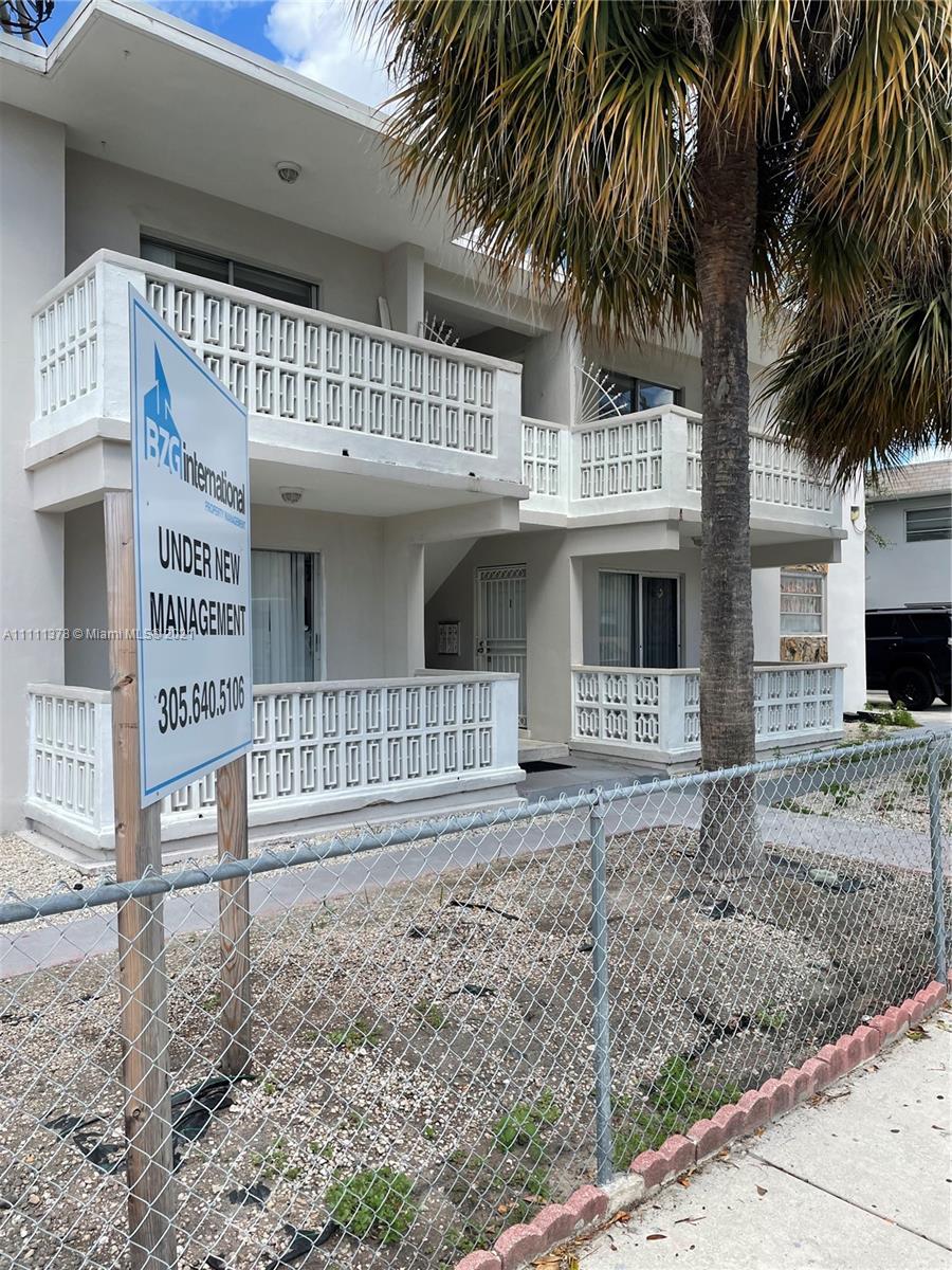 LAWRENCE ESTATE LAND CO - Residential Lease