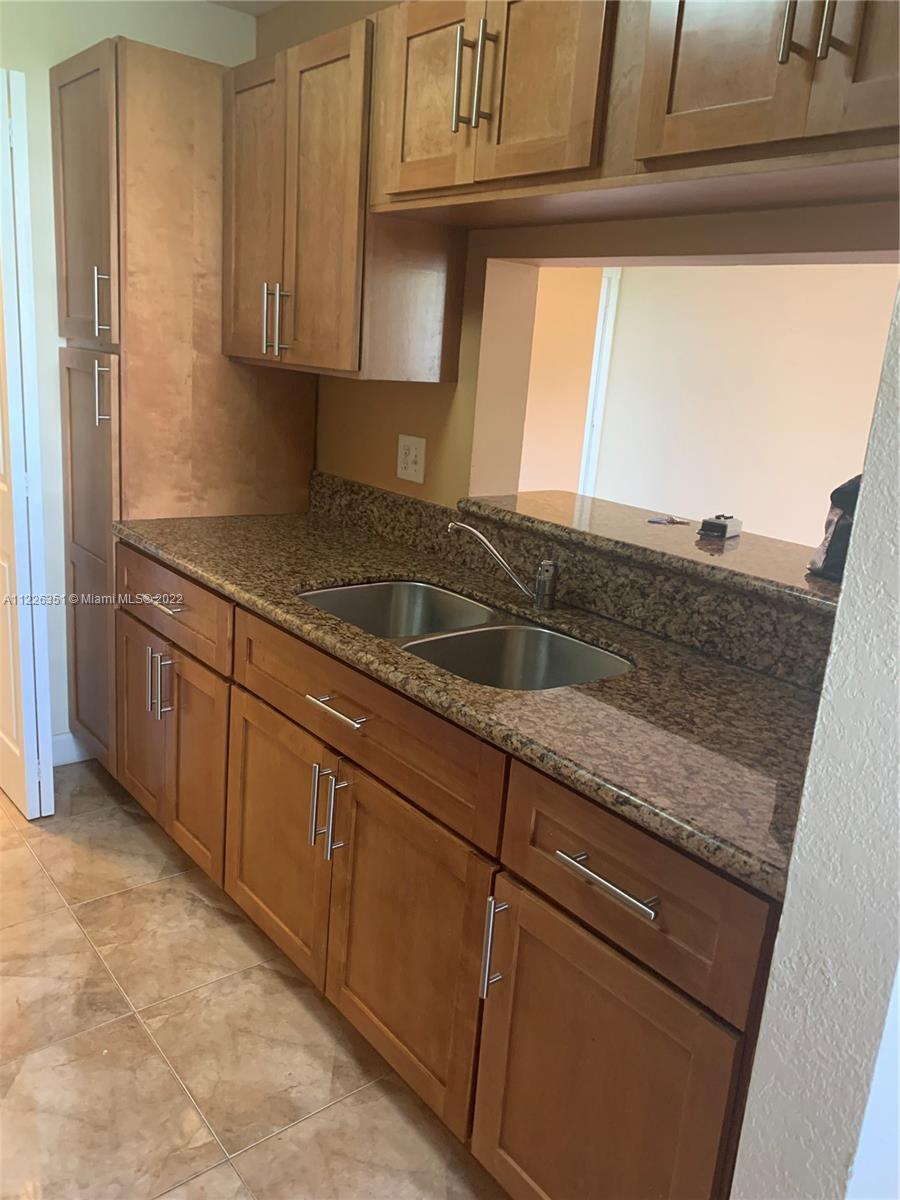 PRESERVE AT AVERY LAKES ( - Residential Lease