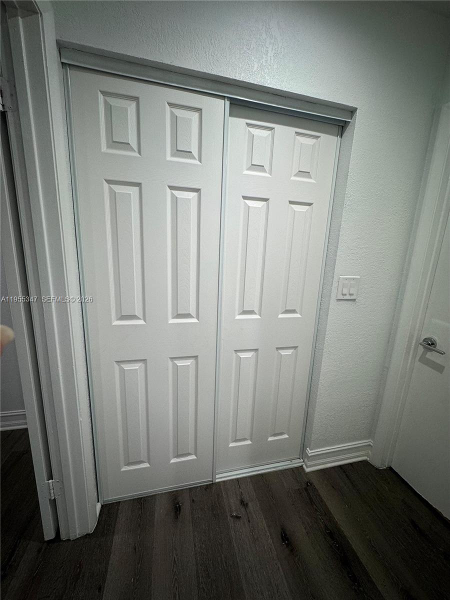 KENDALE WOODS NORTH CONDO - Residential