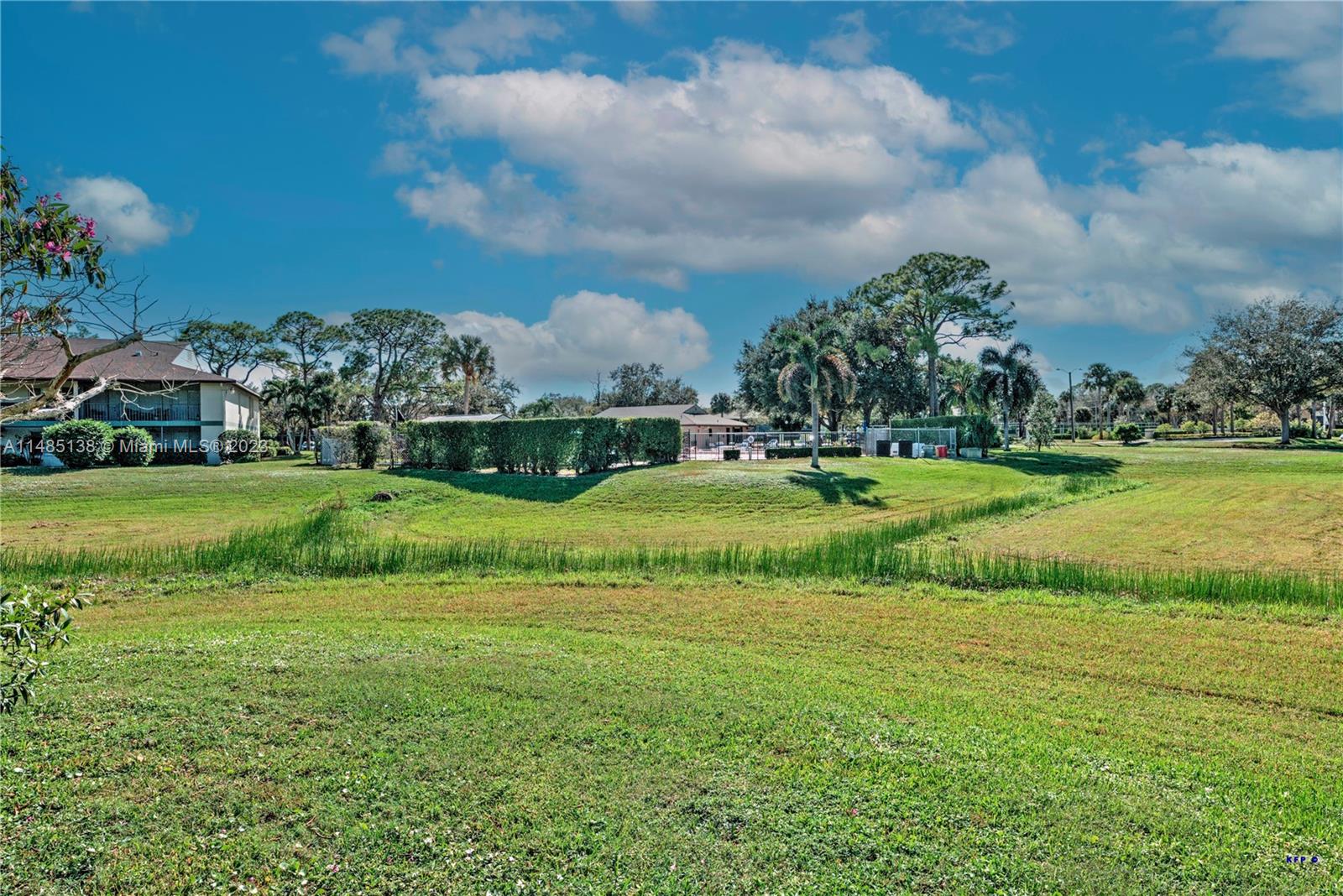 CHASEWOOD OF JUPITER COND - Residential