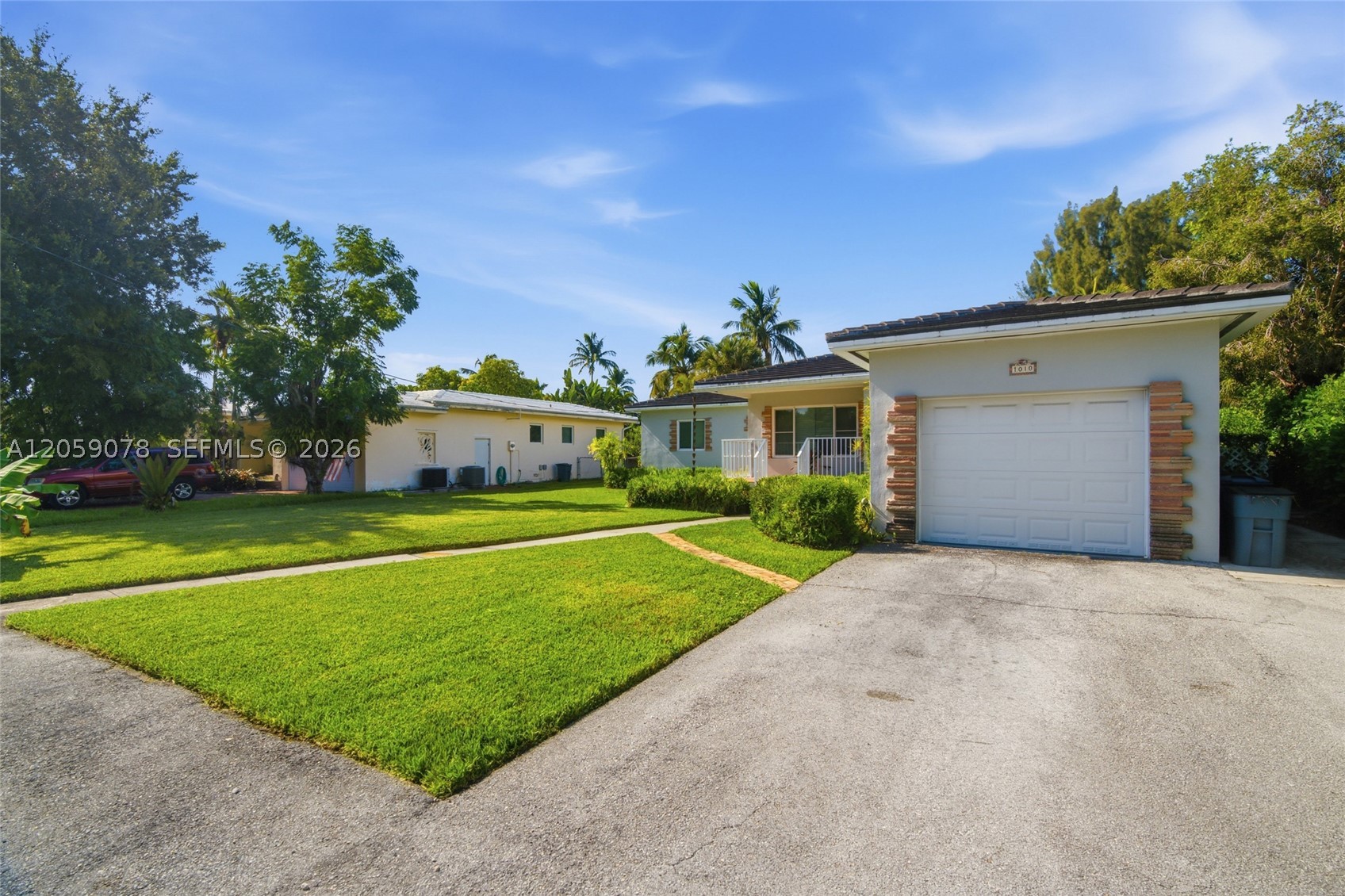 MIAMI SHORES ESTATES - Residential