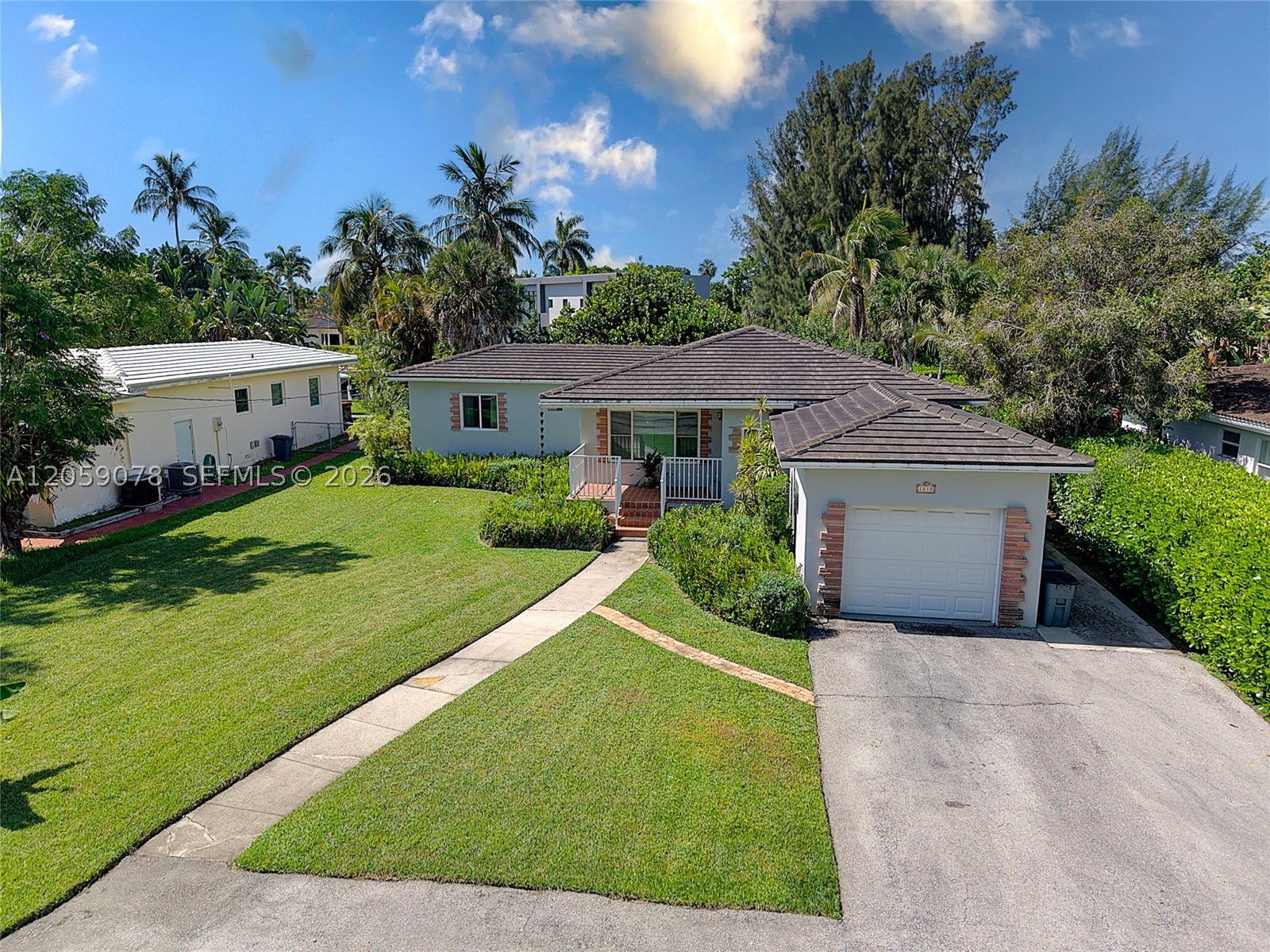 MIAMI SHORES ESTATES - Residential