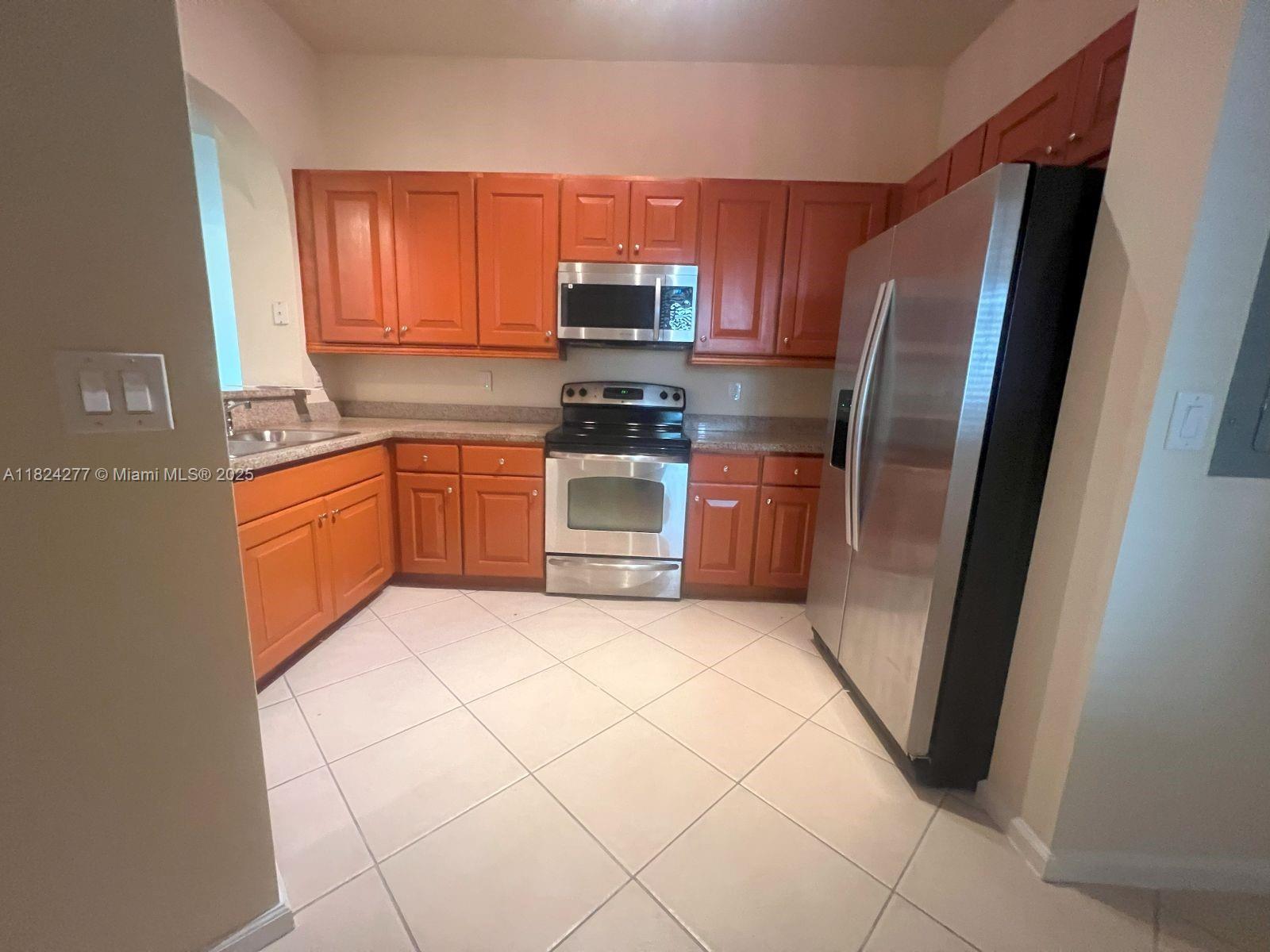 ROYAL POINT AT PALM AIRE - Residential Lease