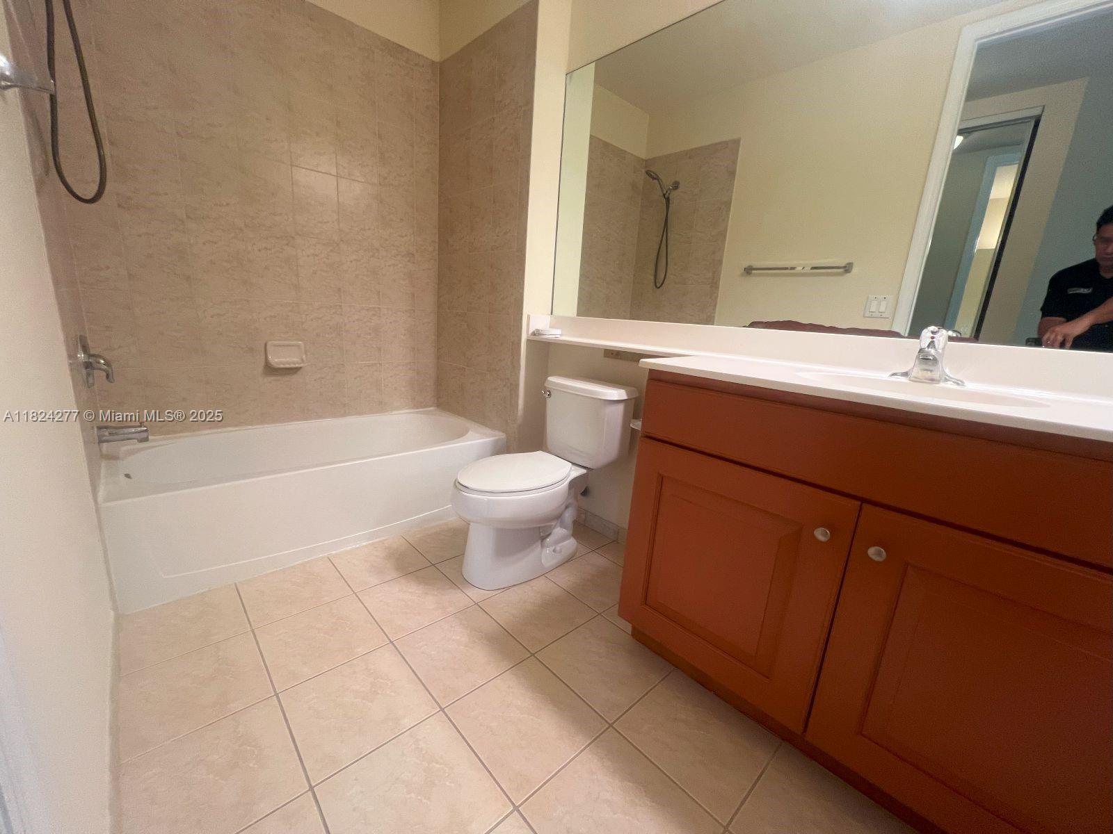 ROYAL POINT AT PALM AIRE - Residential Lease