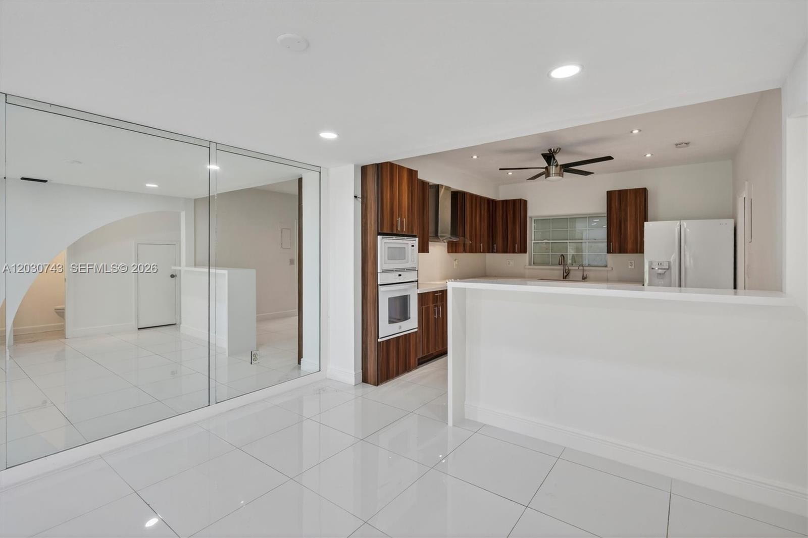 HILLTOP CONDO - Residential Lease