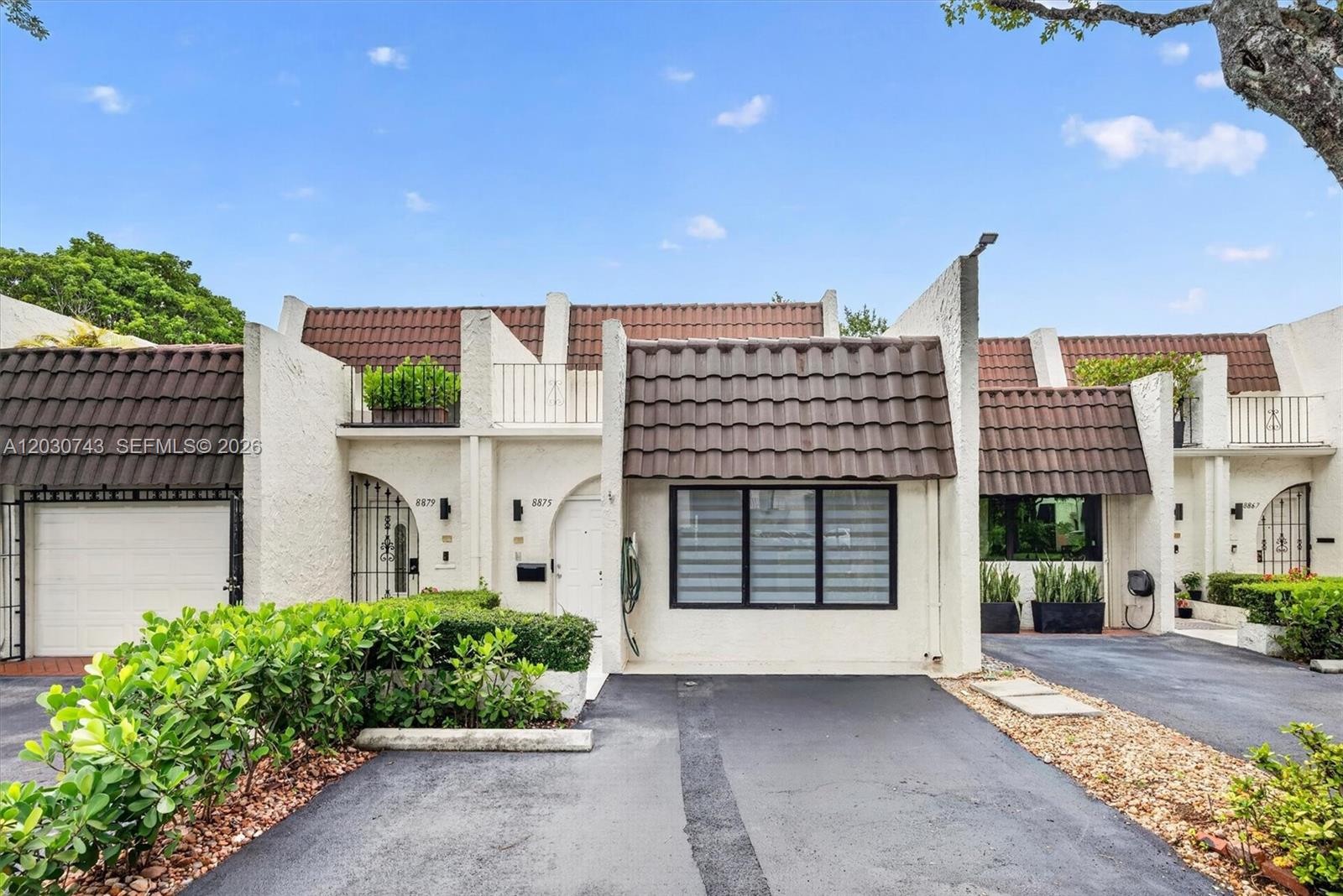 HILLTOP CONDO - Residential Lease
