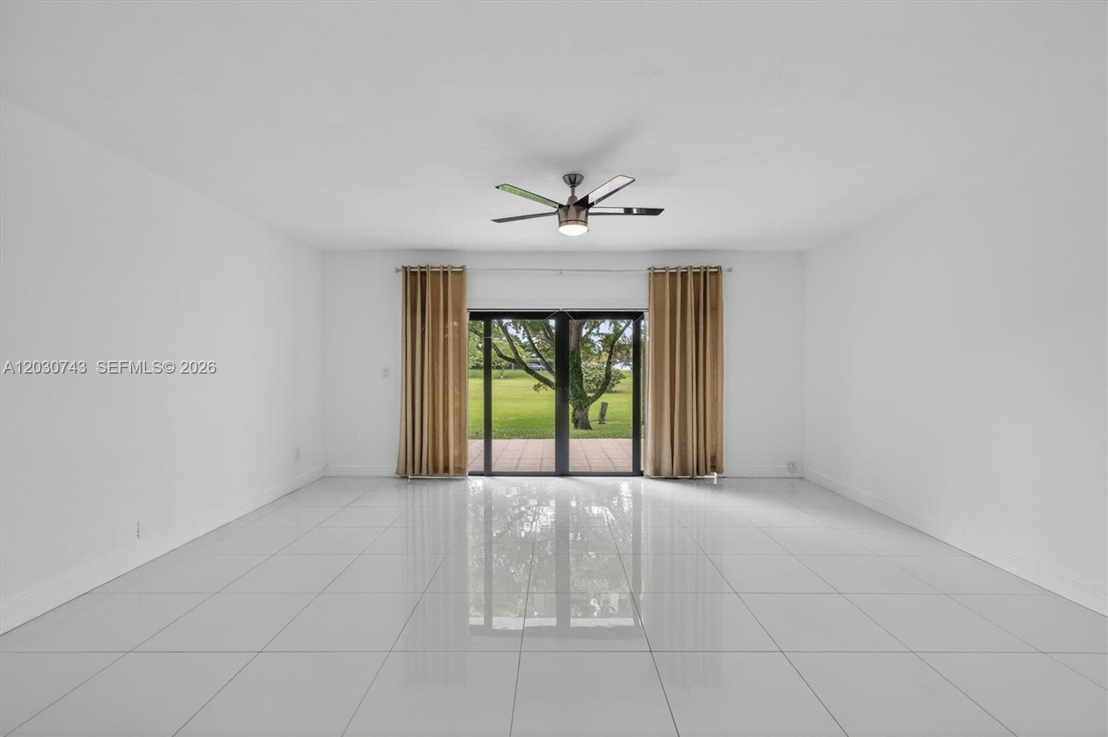 HILLTOP CONDO - Residential Lease
