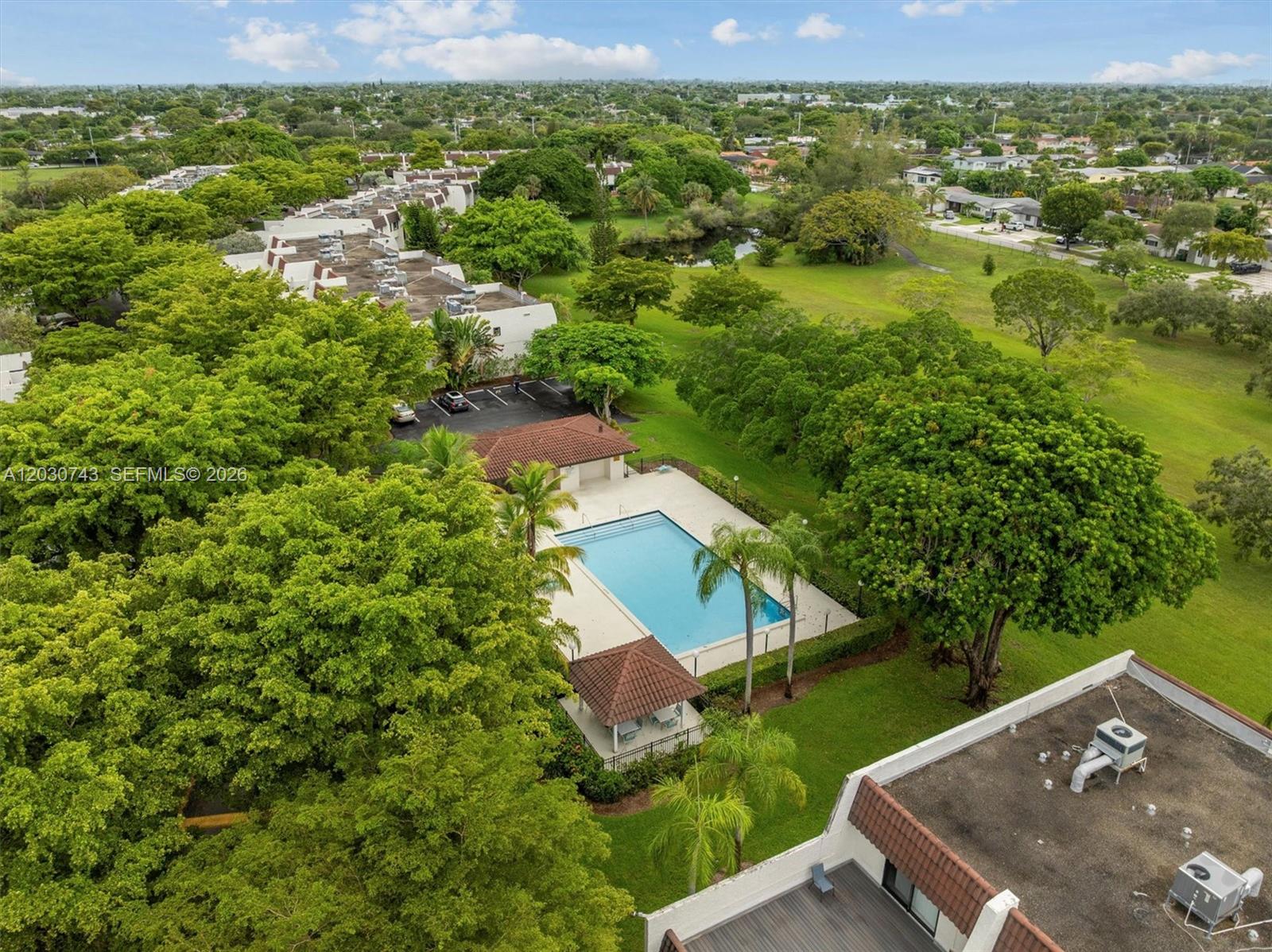 HILLTOP CONDO - Residential Lease
