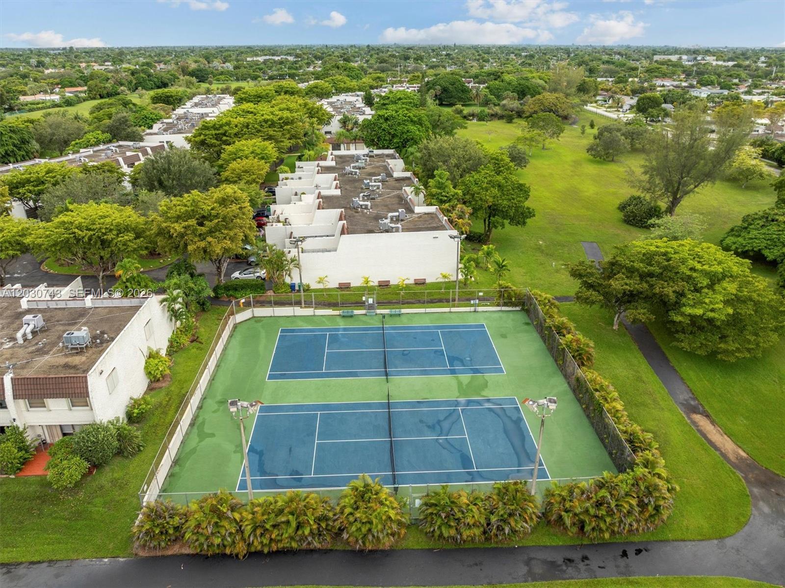 HILLTOP CONDO - Residential Lease