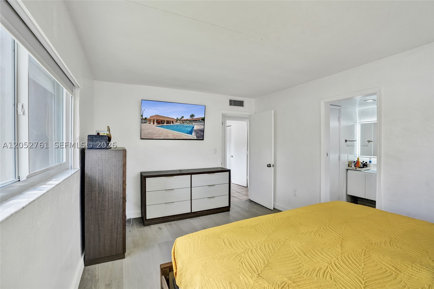 VILLAS OF MIAMI LAKES CON - Residential