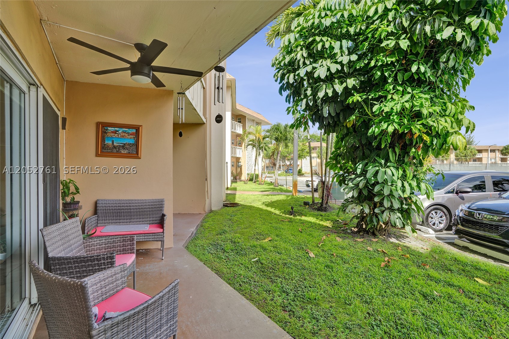 VILLAS OF MIAMI LAKES CON - Residential
