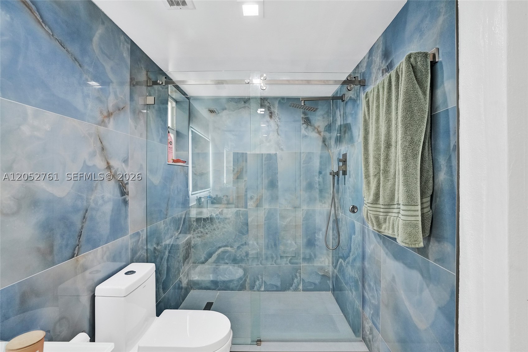 VILLAS OF MIAMI LAKES CON - Residential