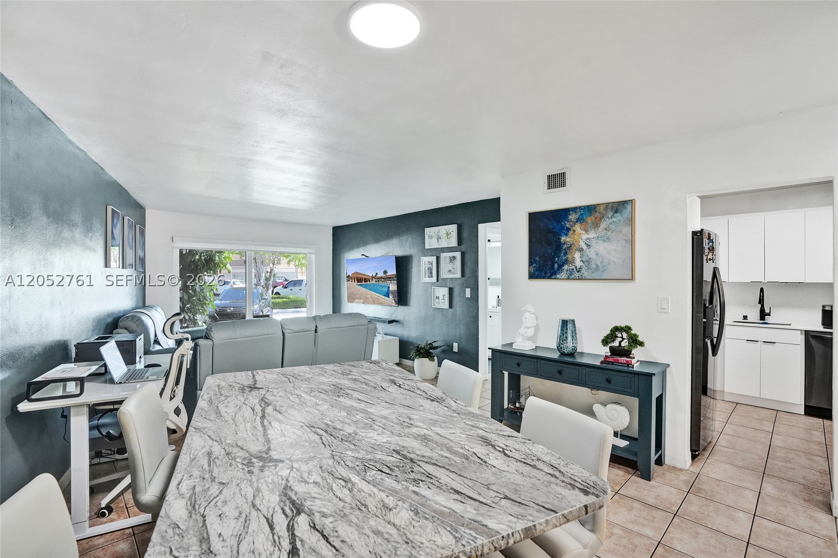 VILLAS OF MIAMI LAKES CON - Residential