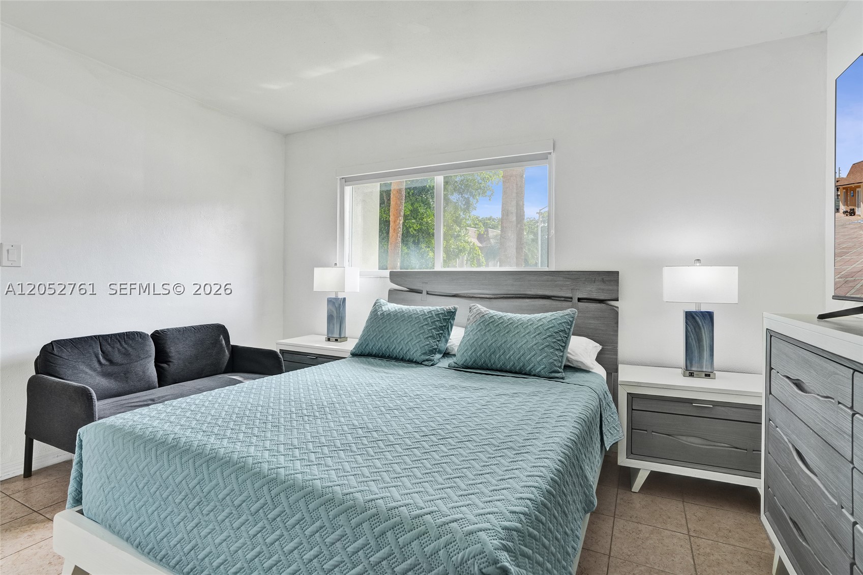 VILLAS OF MIAMI LAKES CON - Residential