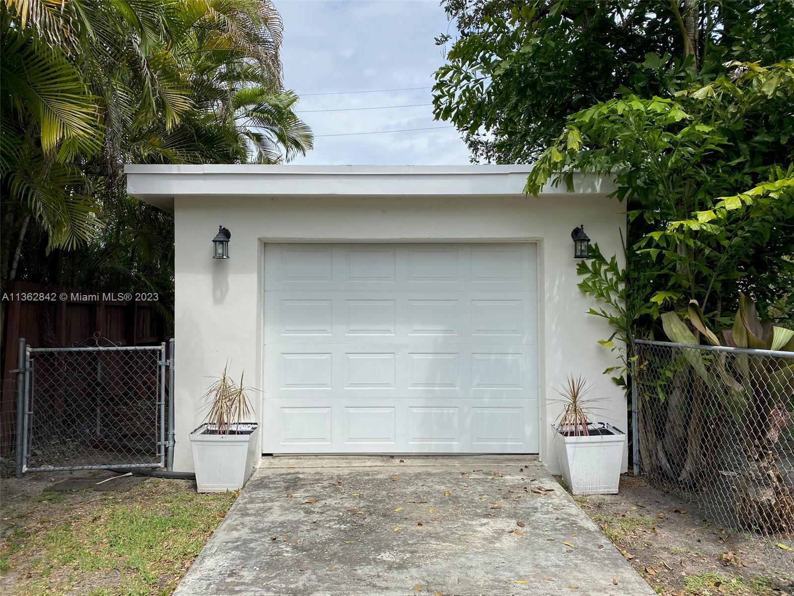BIRD ROAD ESTATES - Residential