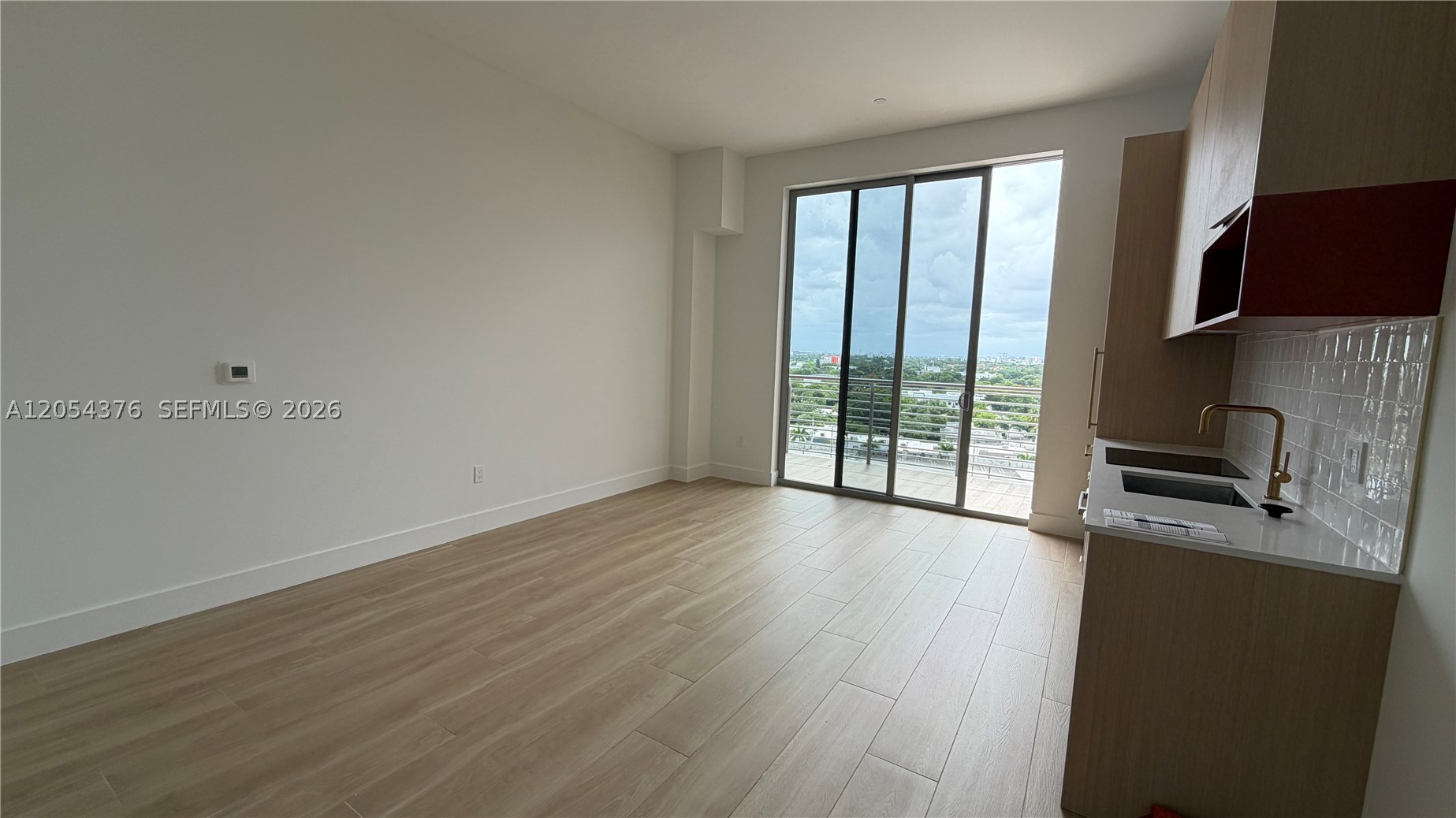 THE STANDARD MIDTOWN - Residential