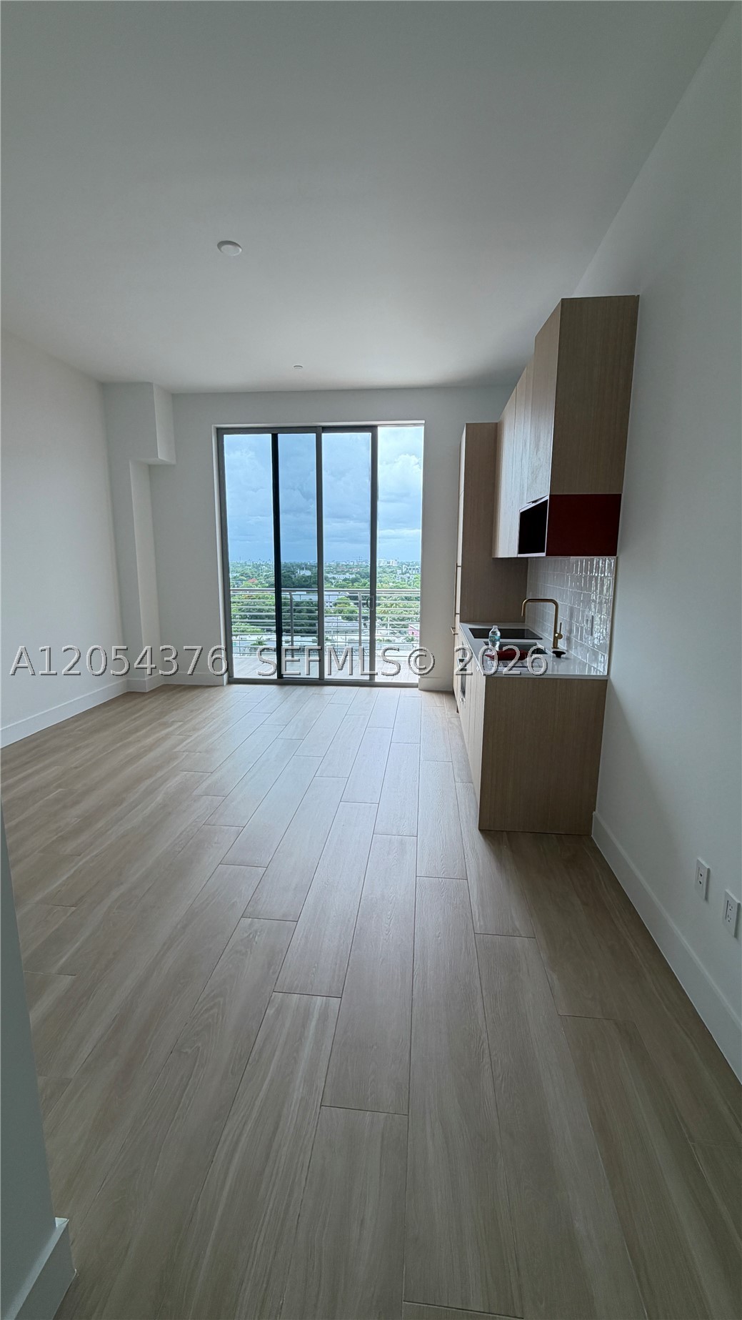 THE STANDARD MIDTOWN - Residential