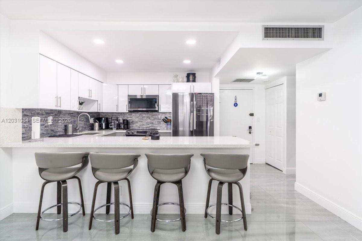 OLYMPUS CONDO PHASE - Residential