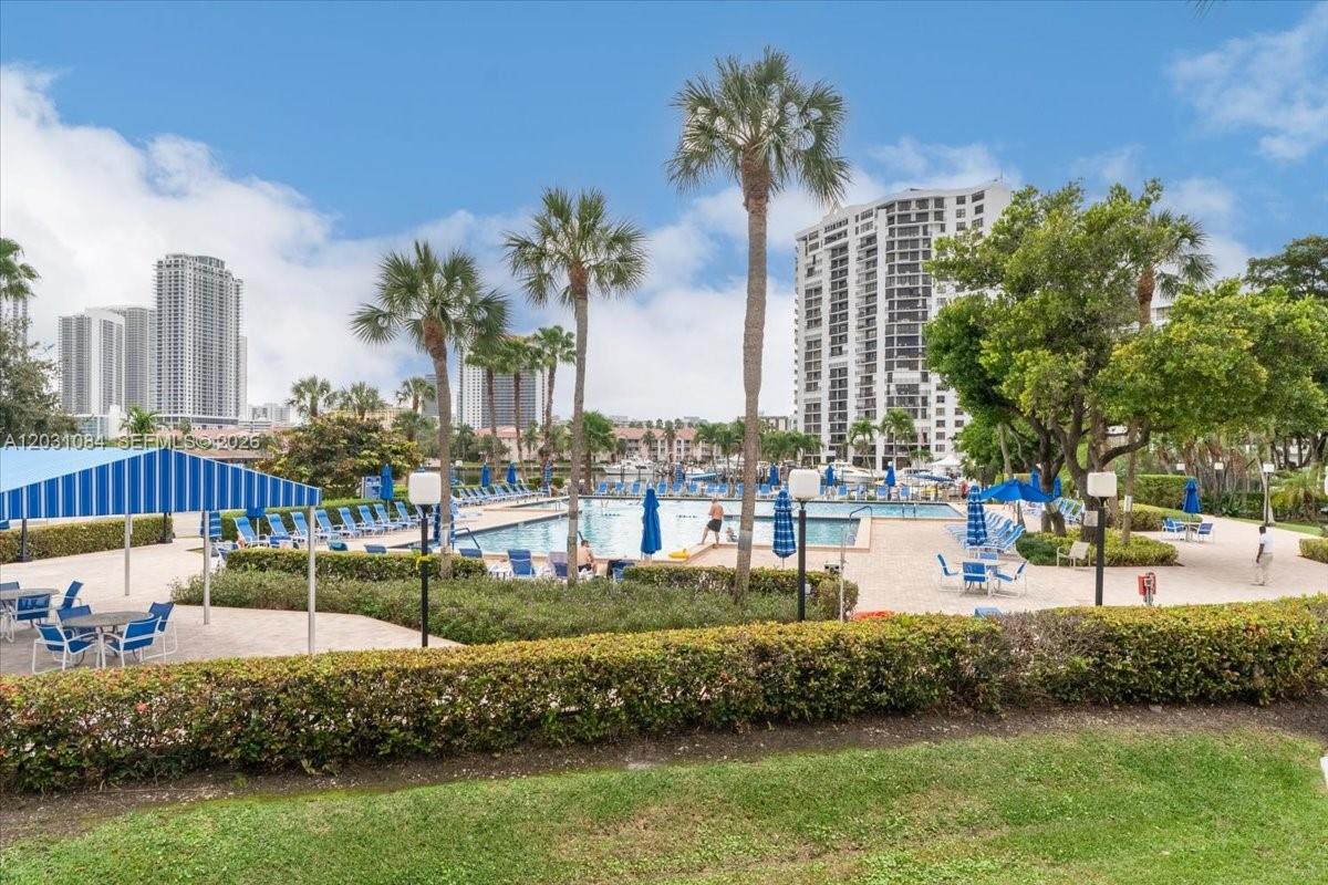 OLYMPUS CONDO PHASE - Residential