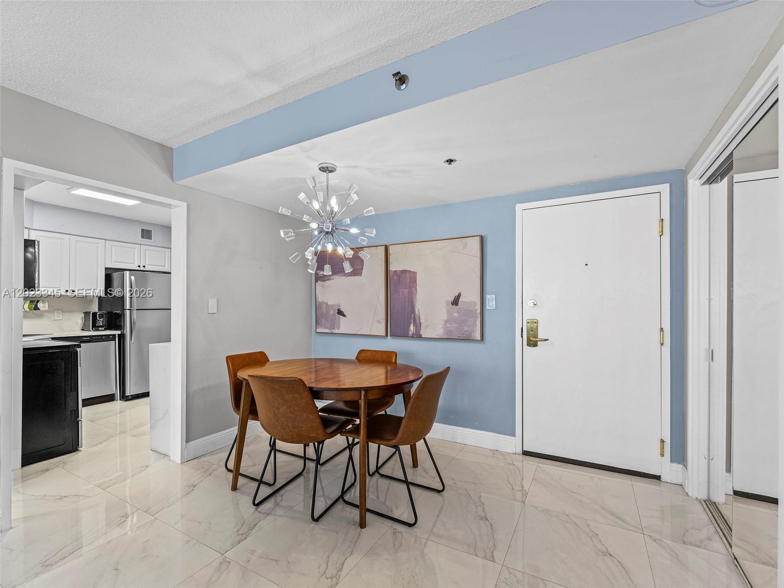 THE ALEXANDER CONDO - Residential