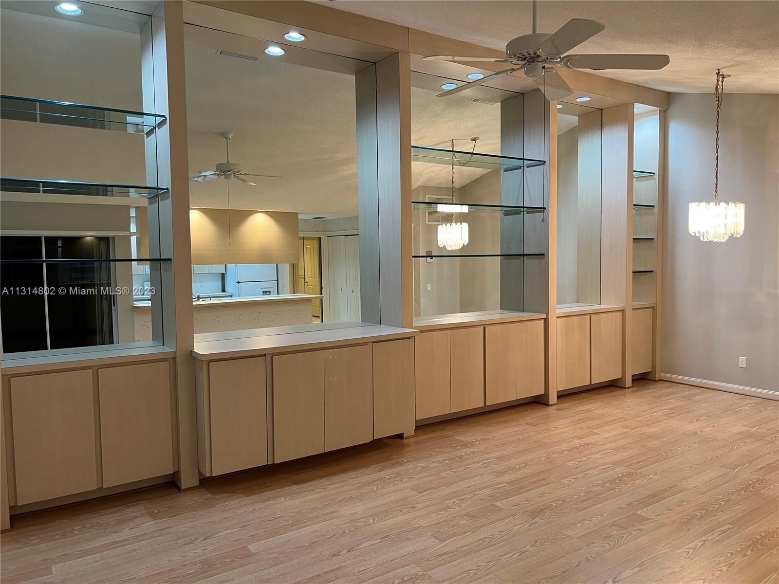 OAKS-SUNTERRACE 4 - Residential