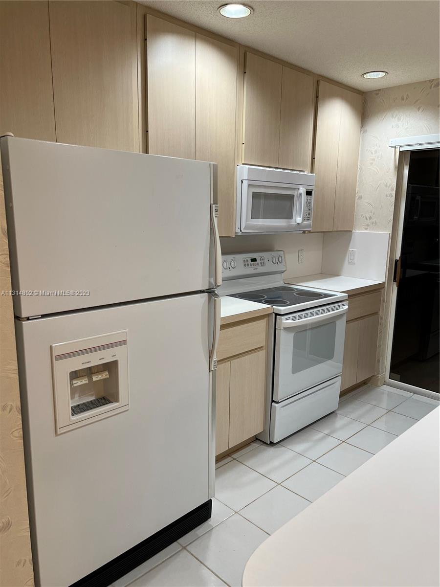 OAKS-SUNTERRACE 4 - Residential