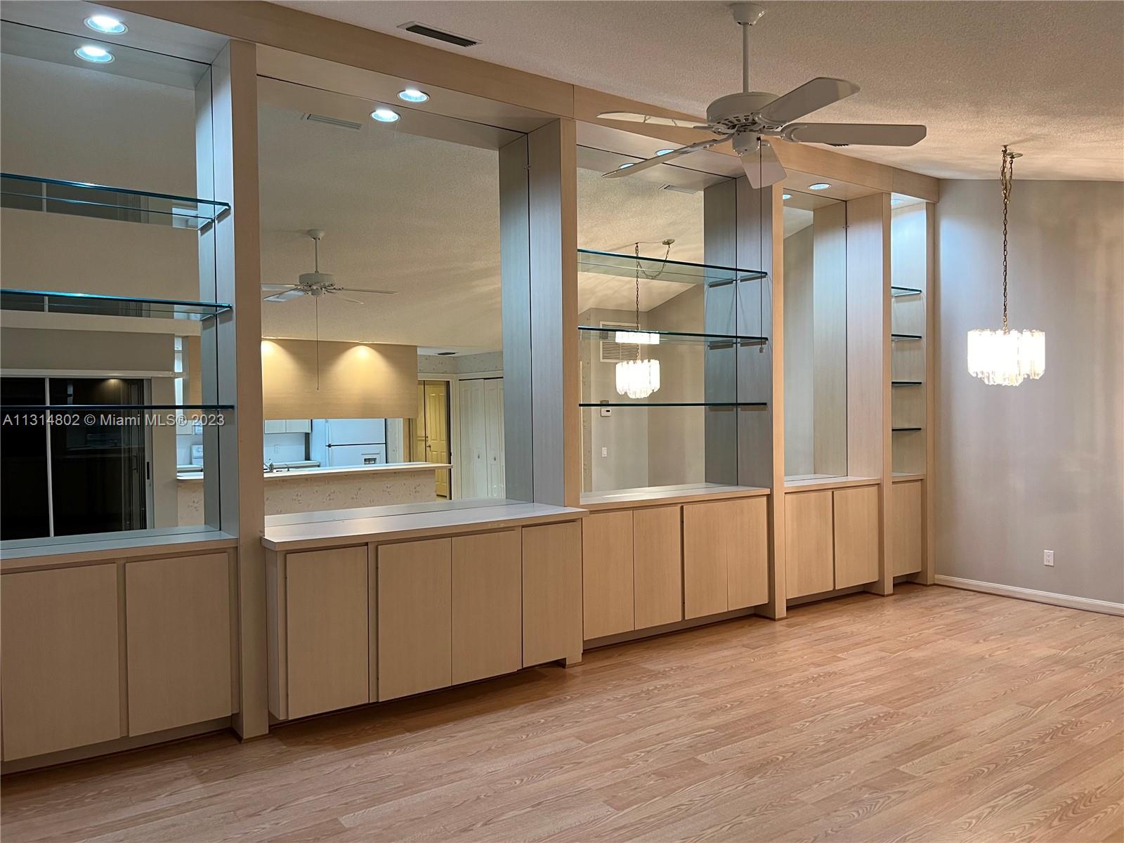OAKS-SUNTERRACE 4 - Residential
