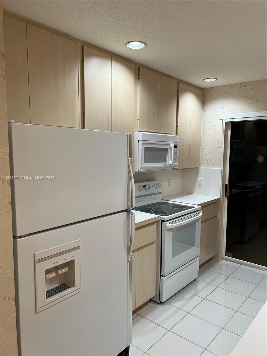 OAKS-SUNTERRACE 4 - Residential