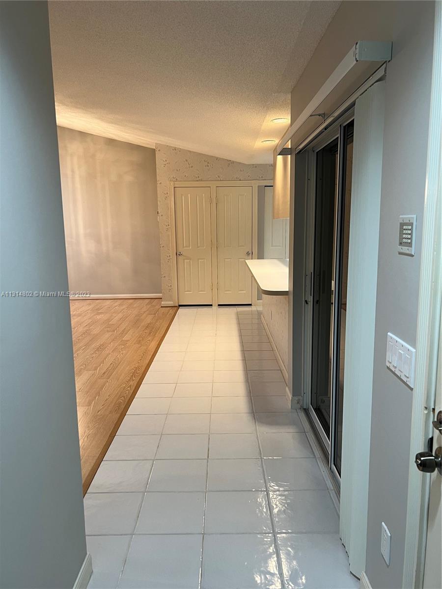 OAKS-SUNTERRACE 4 - Residential