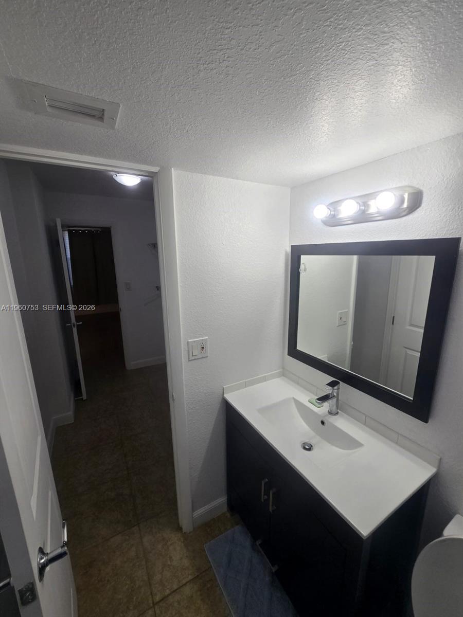 BAYVIEW PALMS CONDO - Residential