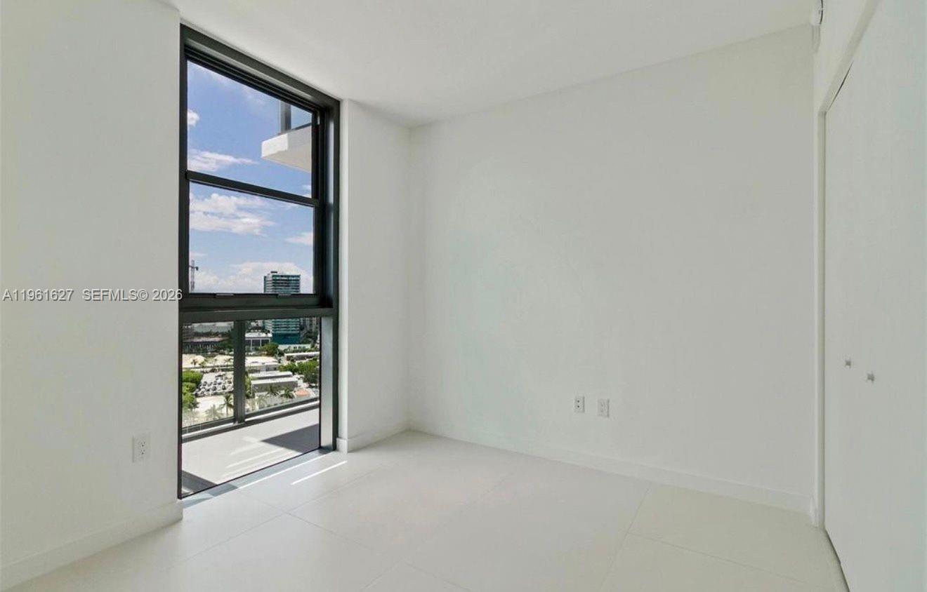 PARAISO BAYVIEWS CONDO - Residential