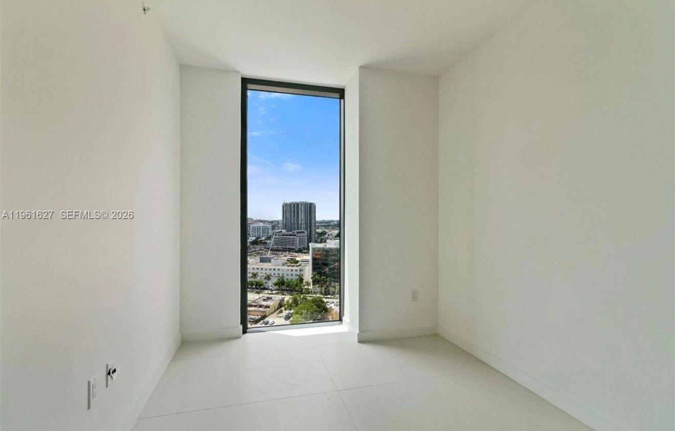 PARAISO BAYVIEWS CONDO - Residential