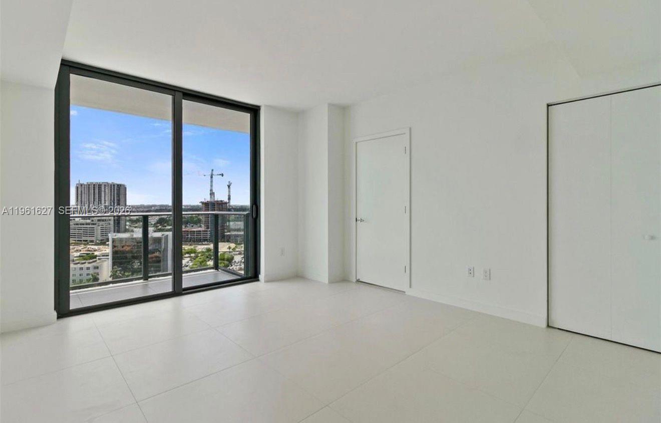 PARAISO BAYVIEWS CONDO - Residential