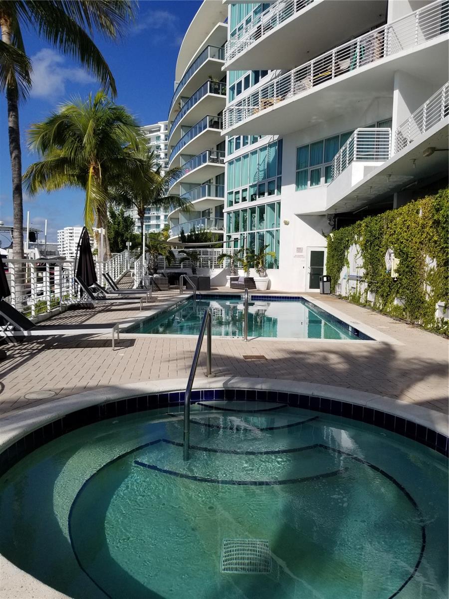 REGATTA AT INDIAN CREEK C - Residential Lease