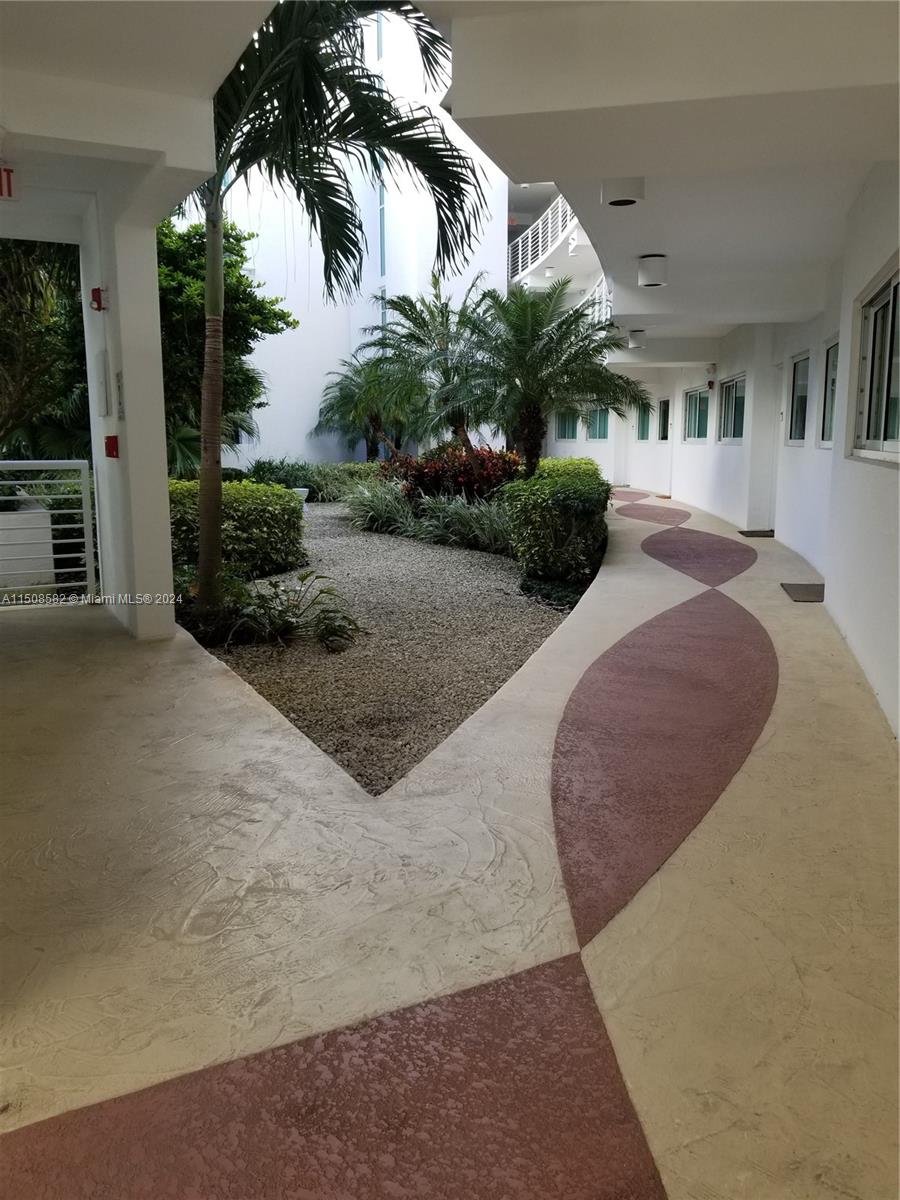 REGATTA AT INDIAN CREEK C - Residential Lease
