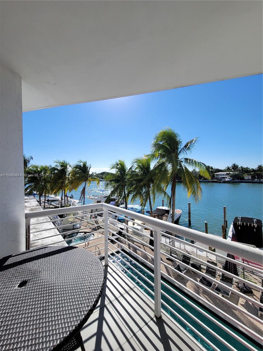 REGATTA AT INDIAN CREEK C - Residential Lease