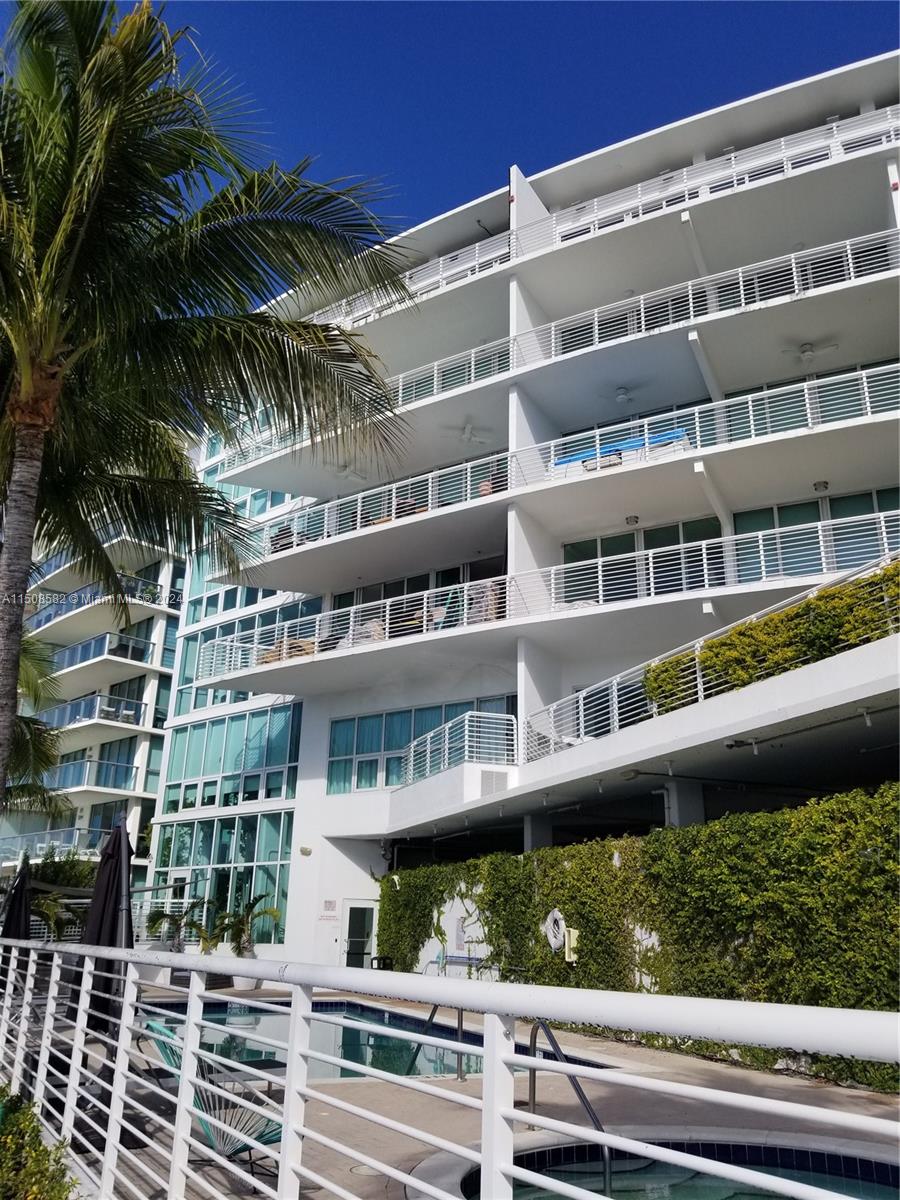 REGATTA AT INDIAN CREEK C - Residential Lease