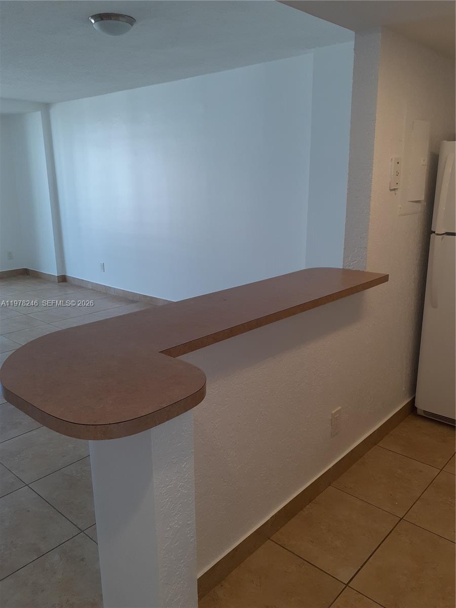 ISOLA CONDO - Residential