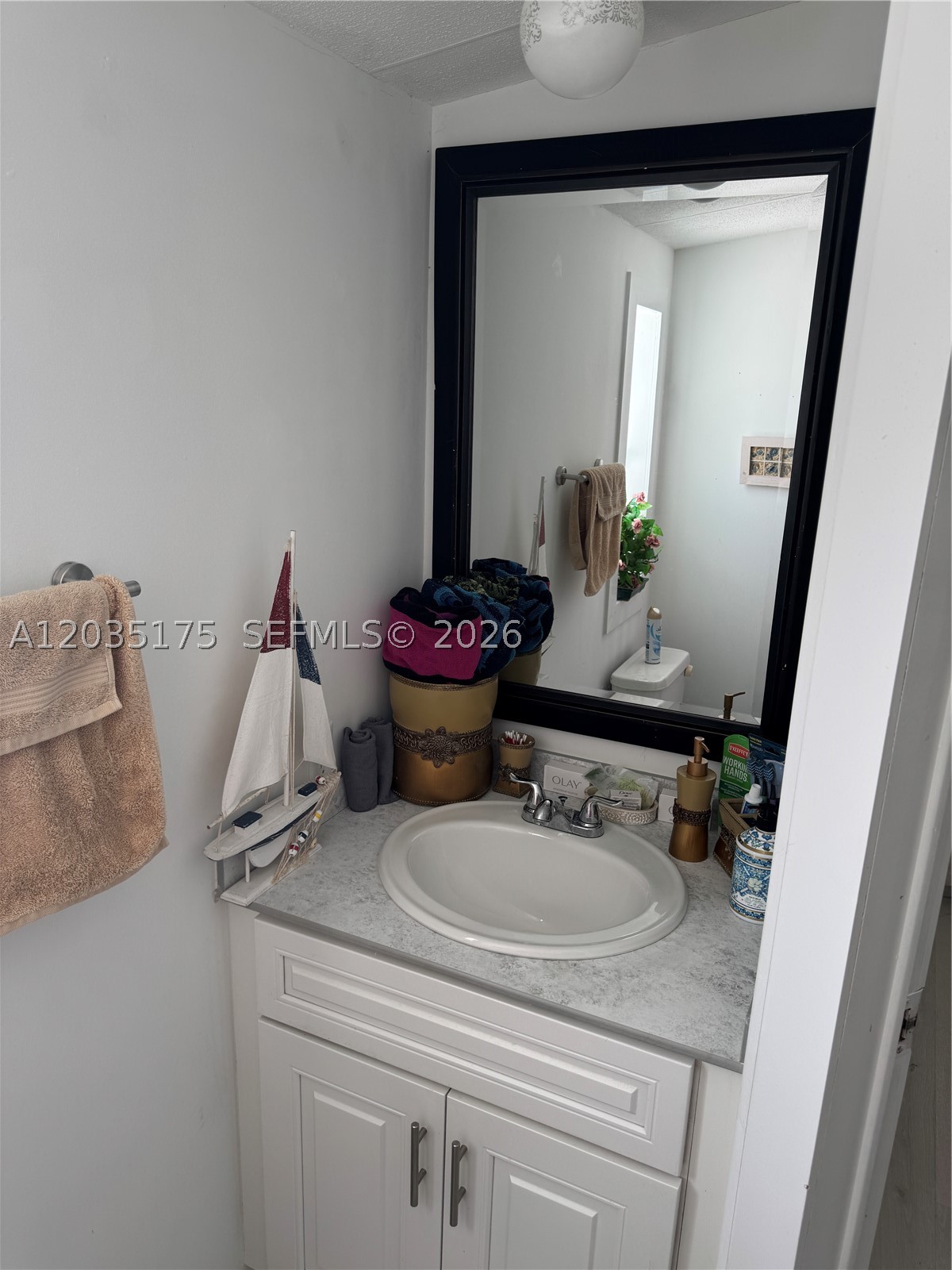 GATEWAY WEST CONDO - Residential
