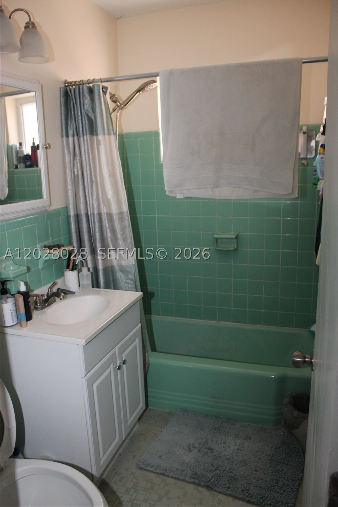 RIVERSIDE FARMS - Residential Income