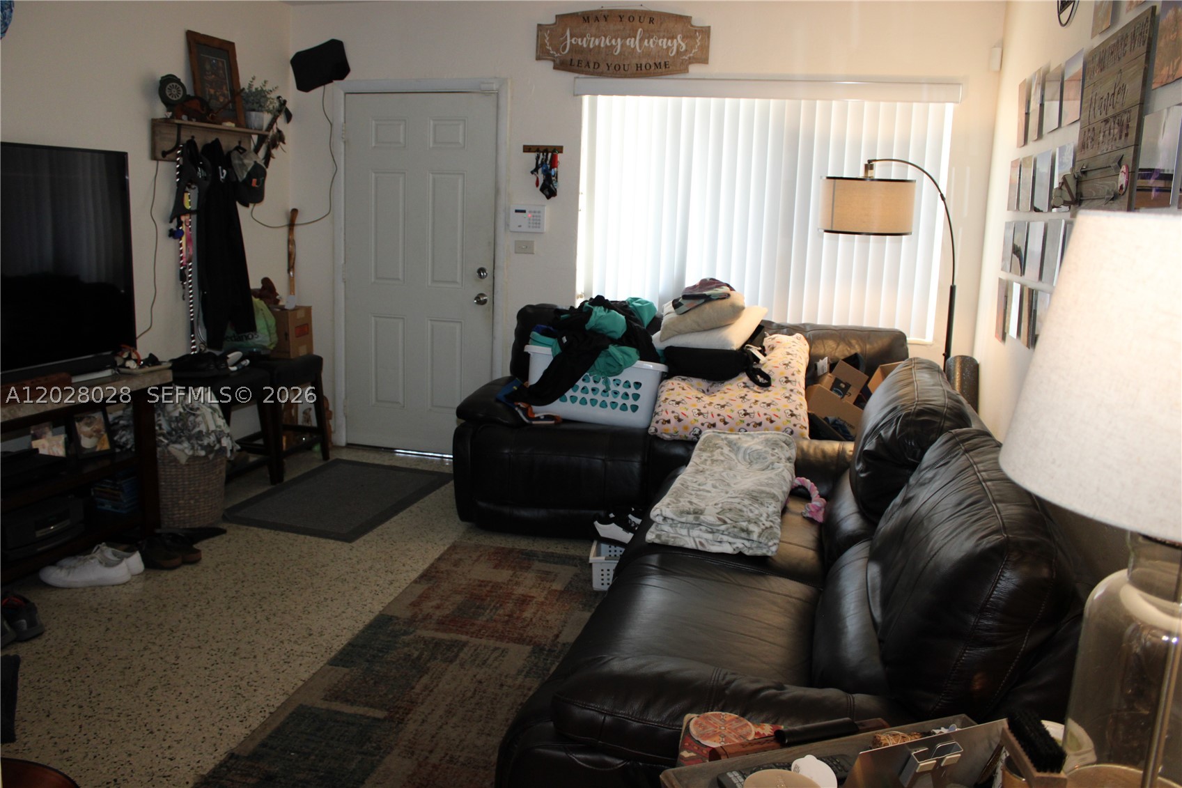 RIVERSIDE FARMS - Residential Income