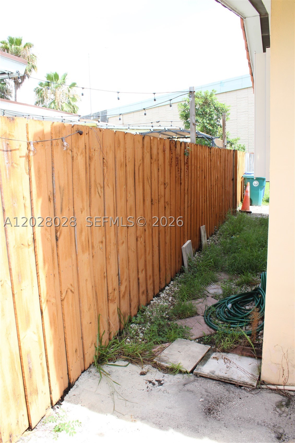 RIVERSIDE FARMS - Residential Income