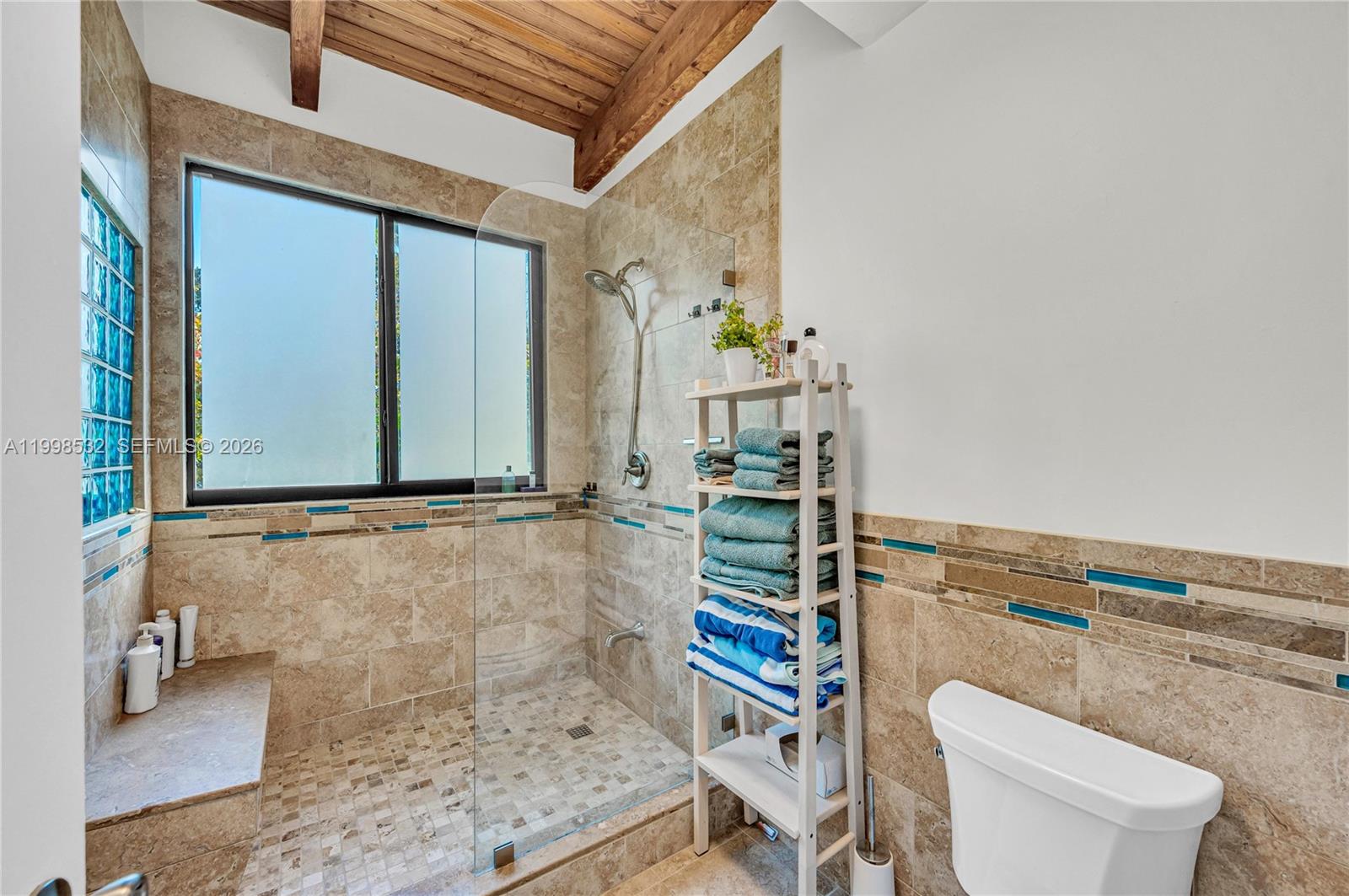 LAKERIDGE SEC 1 - Residential