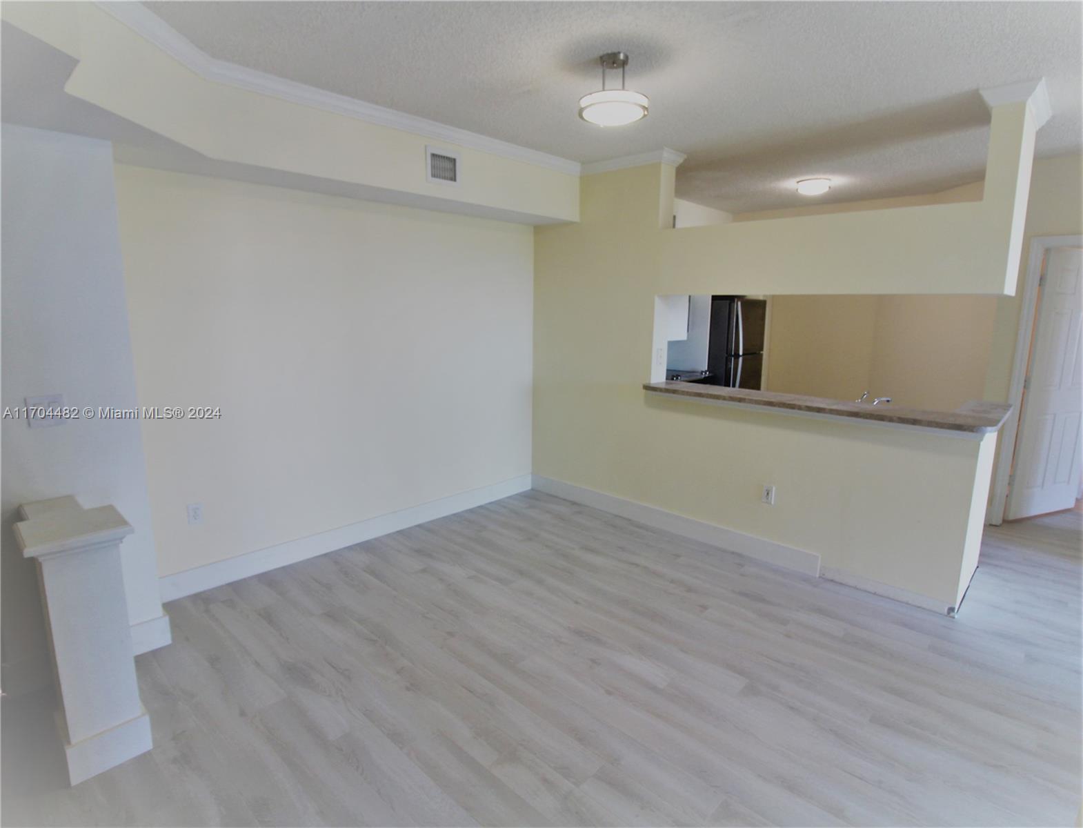 PORTO BELLAGIO CONDO - Residential