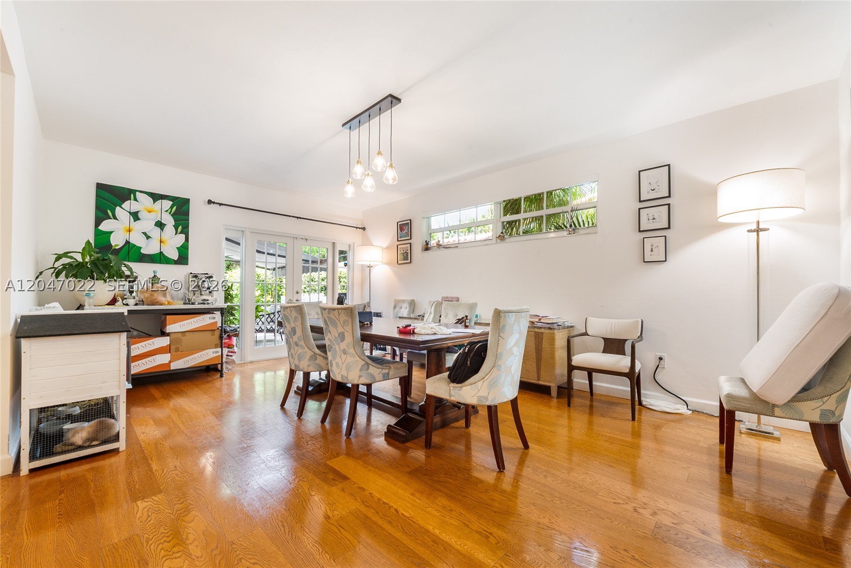 COCONUT GROVE MANOR - Residential