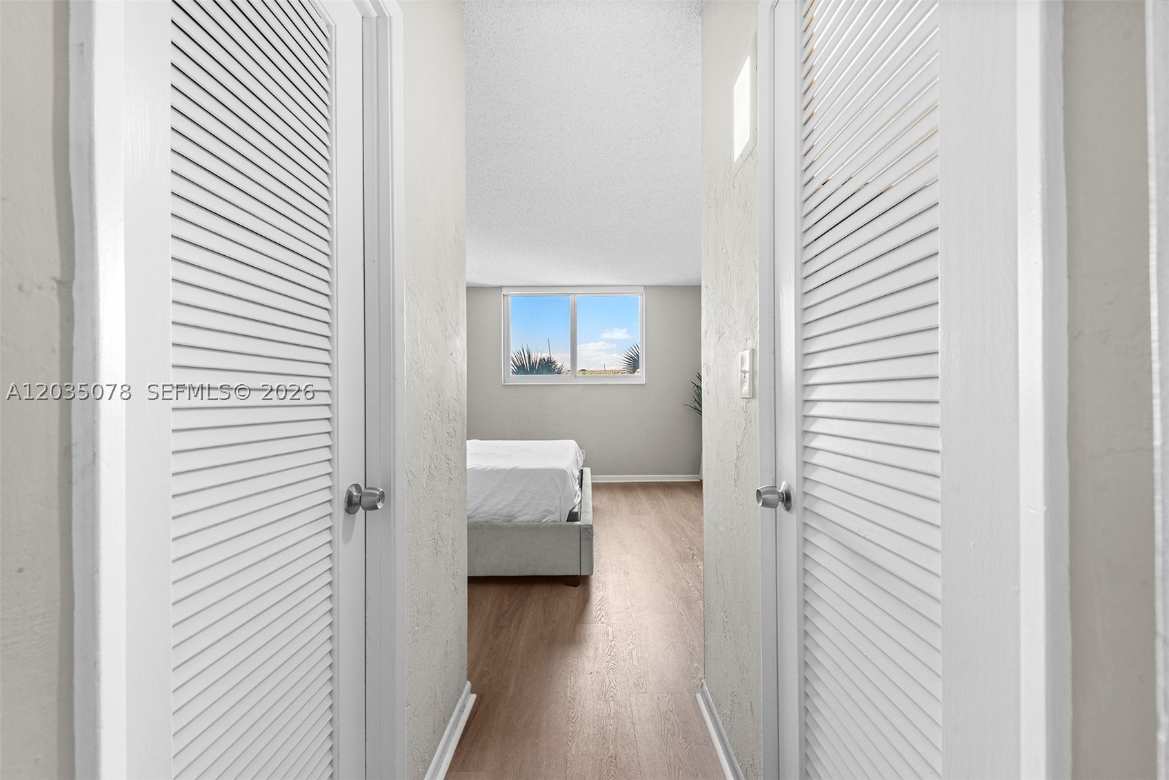OCEANVIEW BUILDING B COND - Land