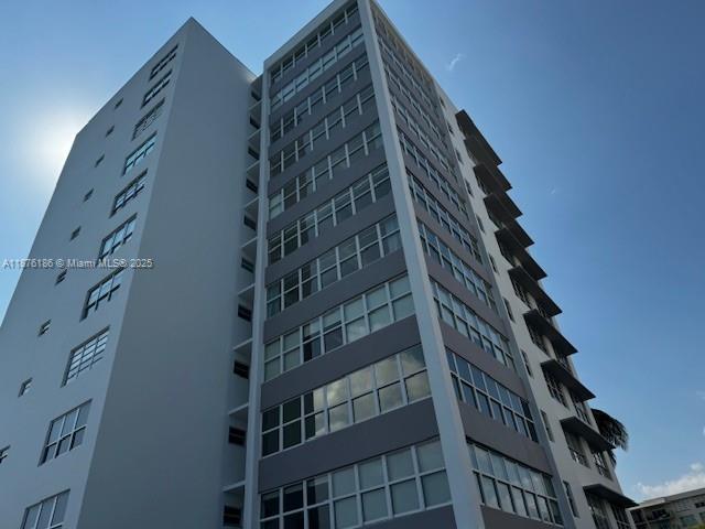 BLAIR HOUSE CONDO - WEST - Residential